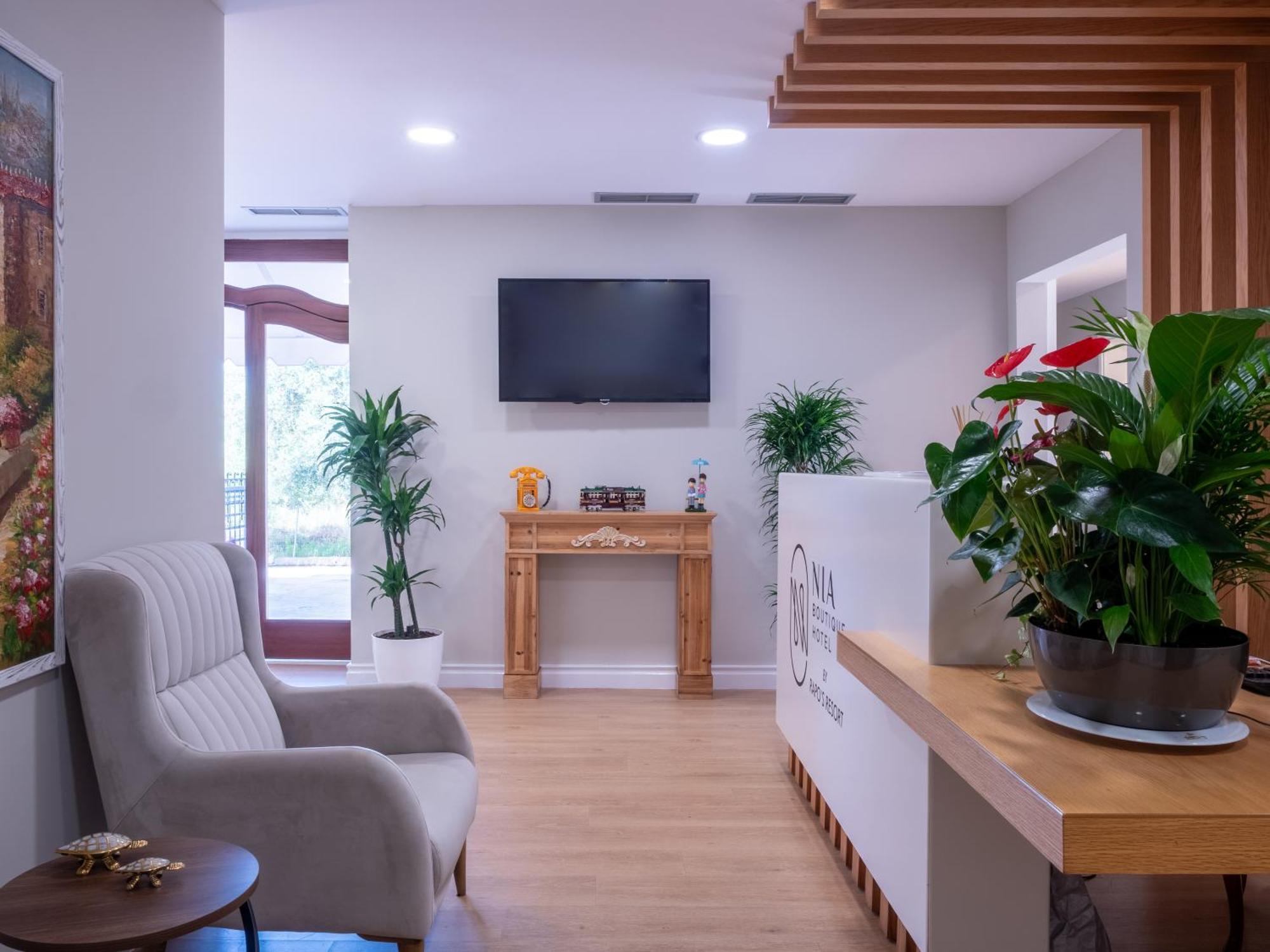 Nia Boutique Hotel By Rapo'S Resort Himarë Extérieur photo