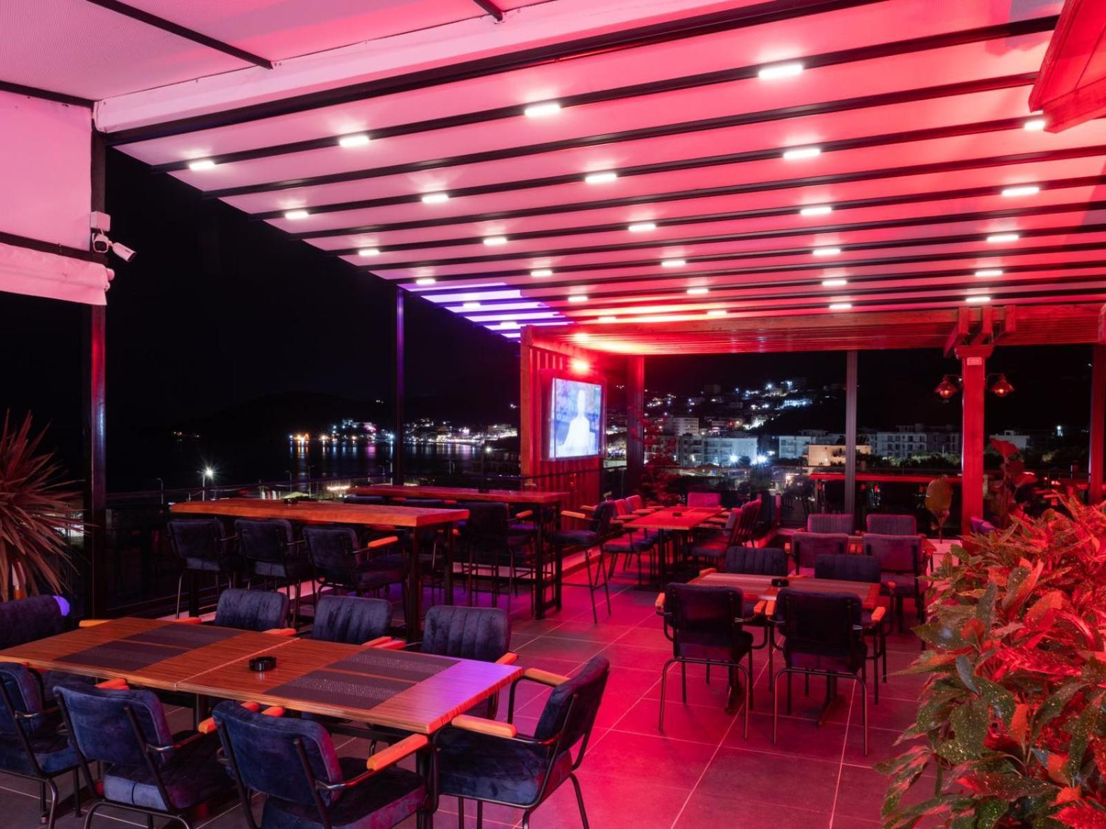 Nia Boutique Hotel By Rapo'S Resort Himarë Extérieur photo