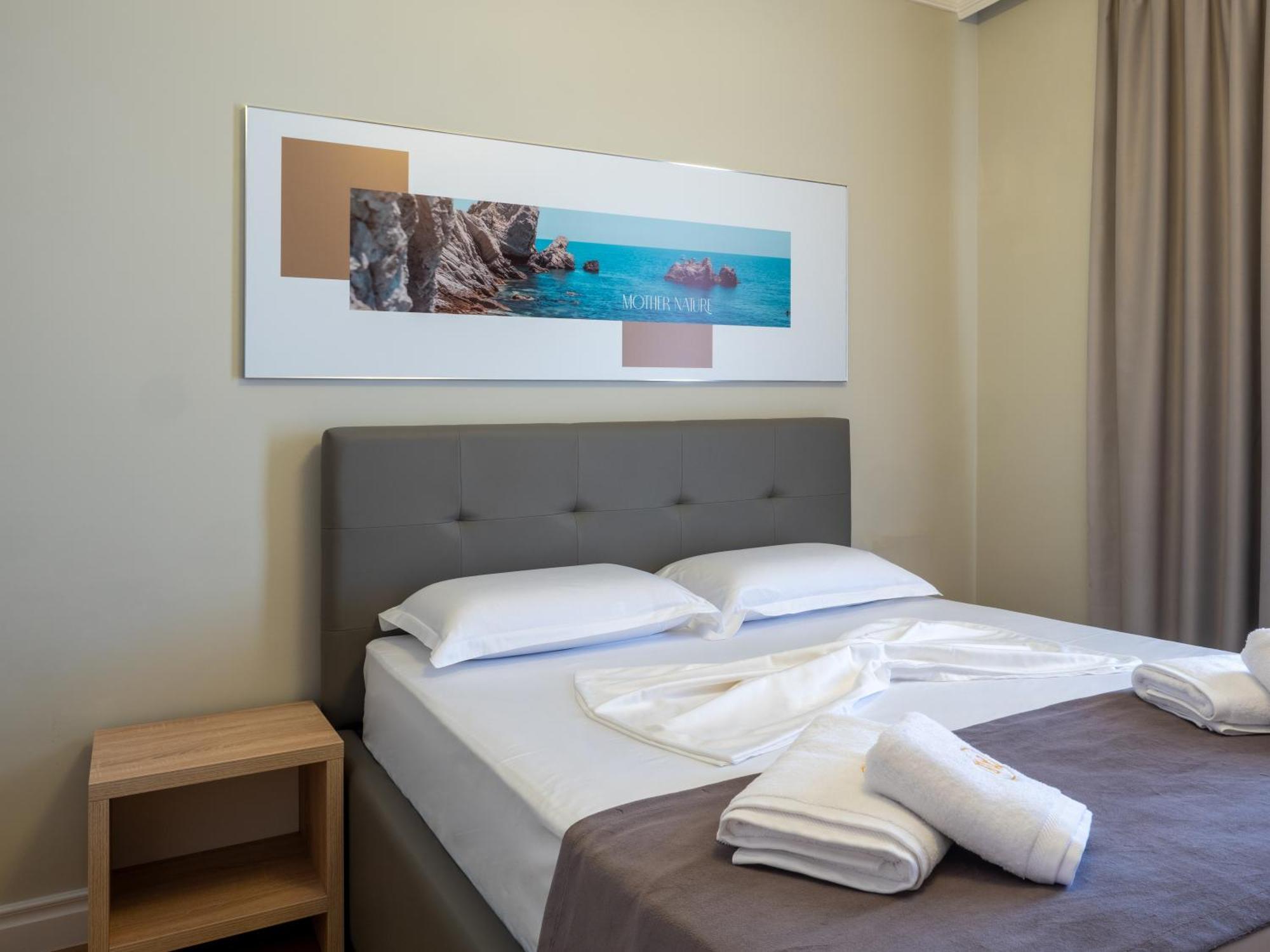 Nia Boutique Hotel By Rapo'S Resort Himarë Extérieur photo