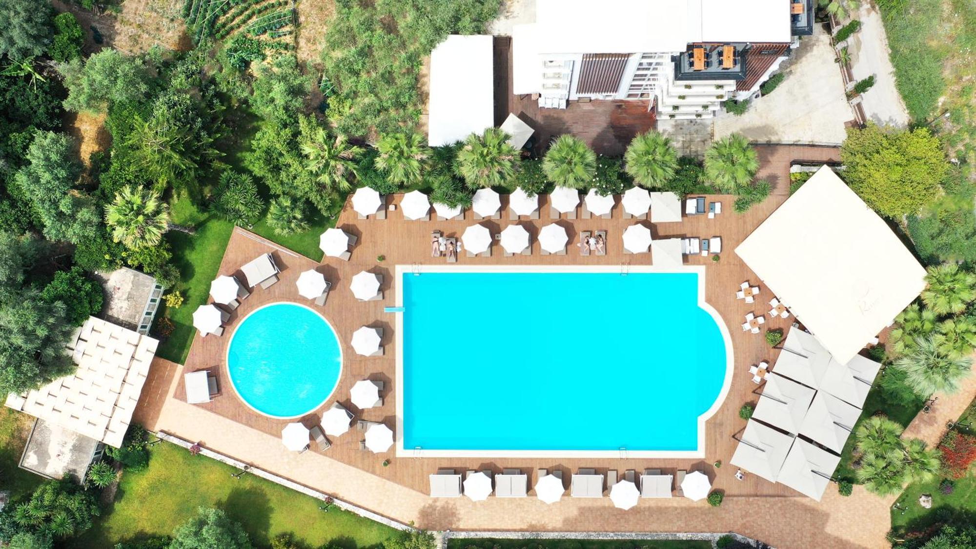 Nia Boutique Hotel By Rapo'S Resort Himarë Extérieur photo